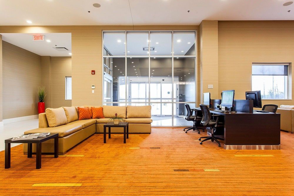 Courtyard By Marriott Montreal West Island/Baie D'Urfe Hotel Bagian luar foto