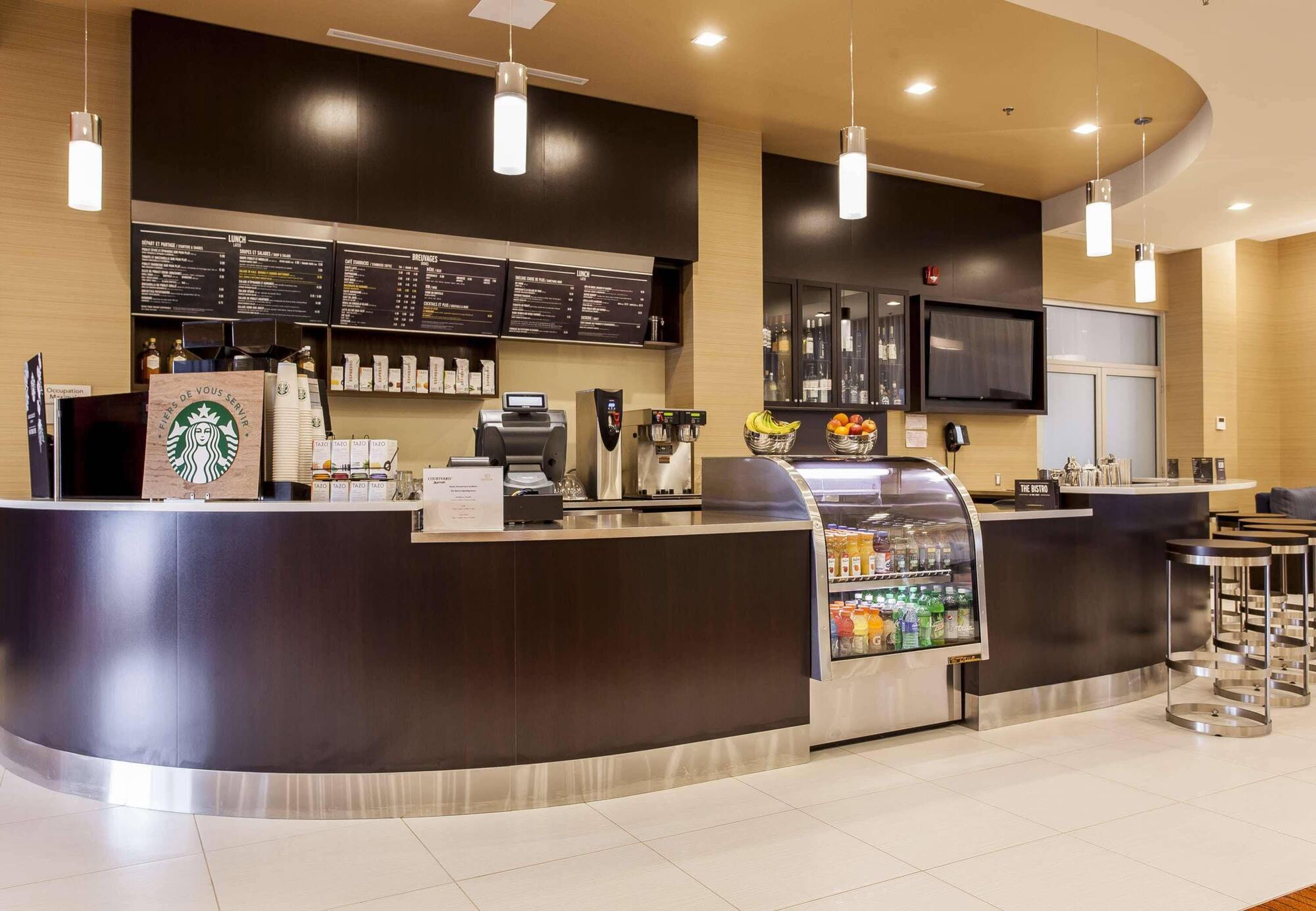 Courtyard By Marriott Montreal West Island/Baie D'Urfe Hotel Bagian luar foto