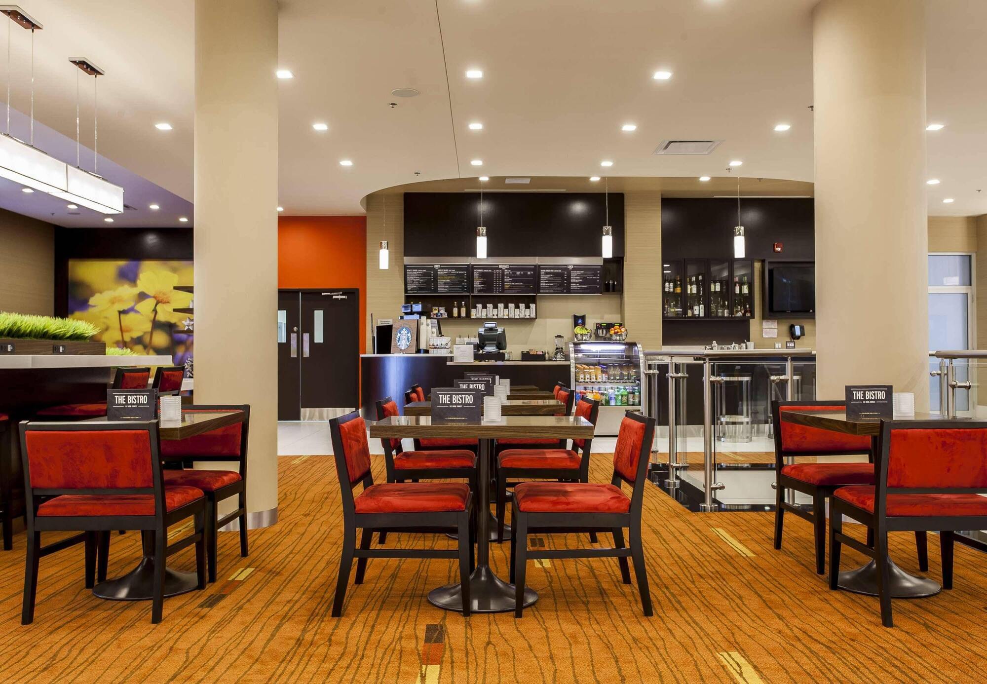 Courtyard By Marriott Montreal West Island/Baie D'Urfe Hotel Bagian luar foto